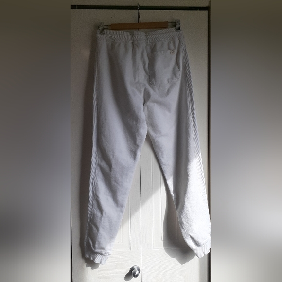 Free planet white joggers - Picture 2 of 5